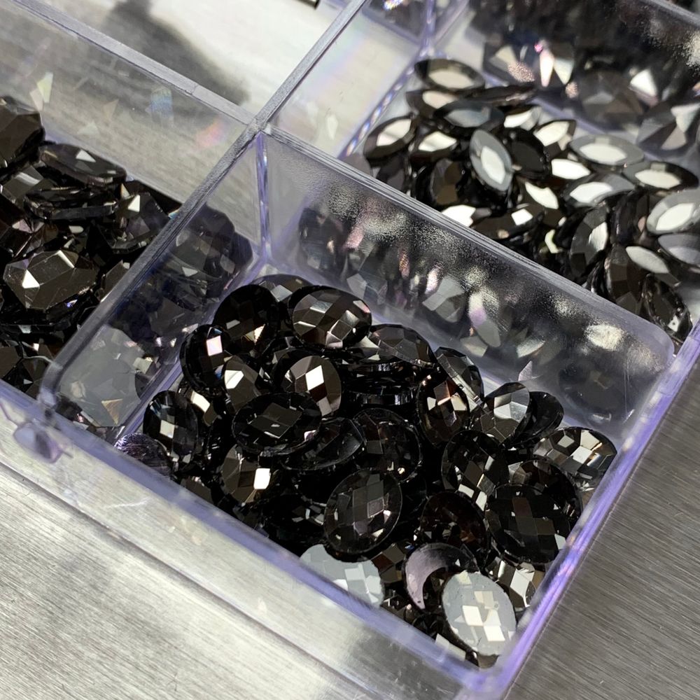 Gun metal nail rhinestones assortment - 5
